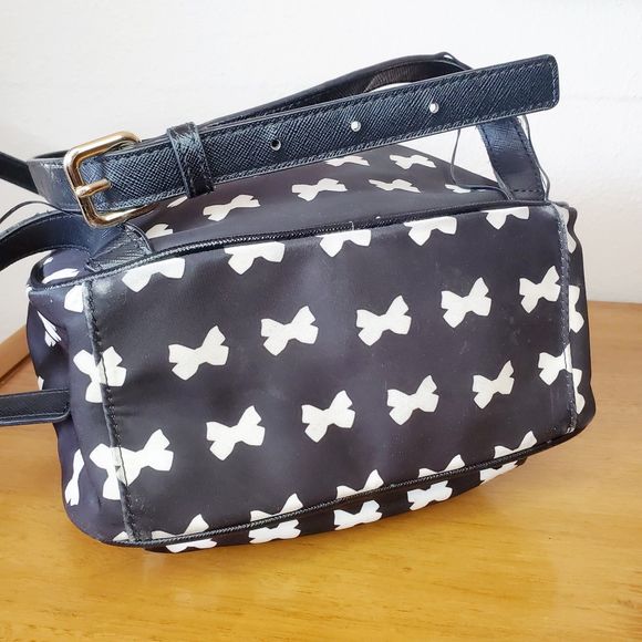 Kate Spade Wilson Road Bow Backpack Small Bradley Travel Bag Black White Print - Picture 4 of 15